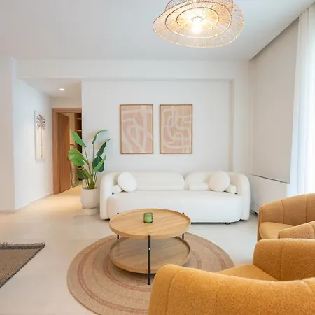Aurelia Apartment *