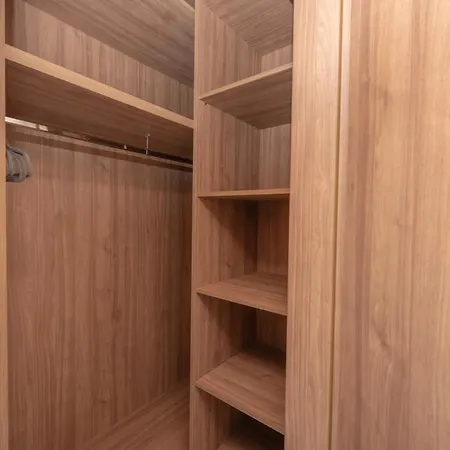 Aurelia Apartment