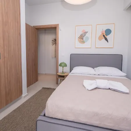 Aurelia *